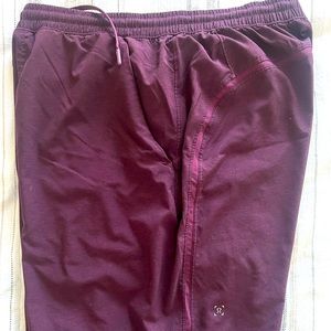 Men’s lululemon Pace Breaker 9 inch Linerless short